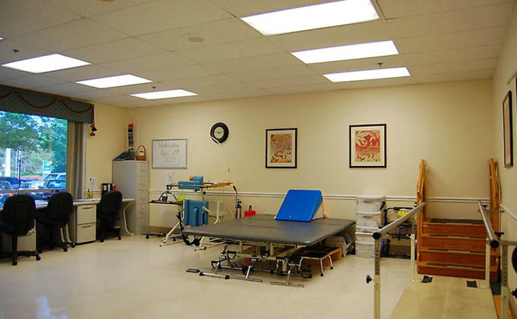 north-decatur-health-and-rehabilitation-center-30033-10217_3
