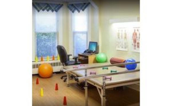 the-elms-care-and-rehabilitation-center-03055-10886_2
