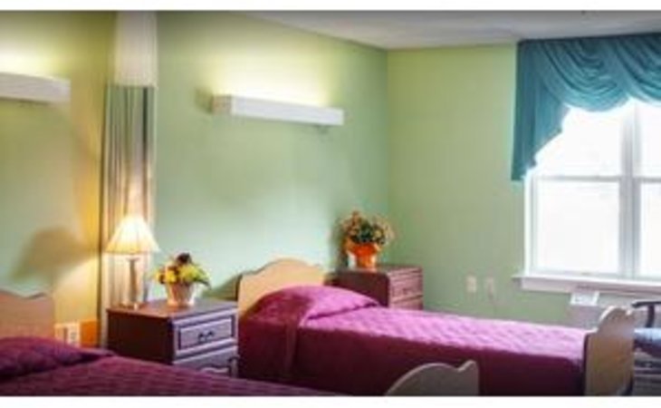 the-elms-care-and-rehabilitation-center-03055-10886_3