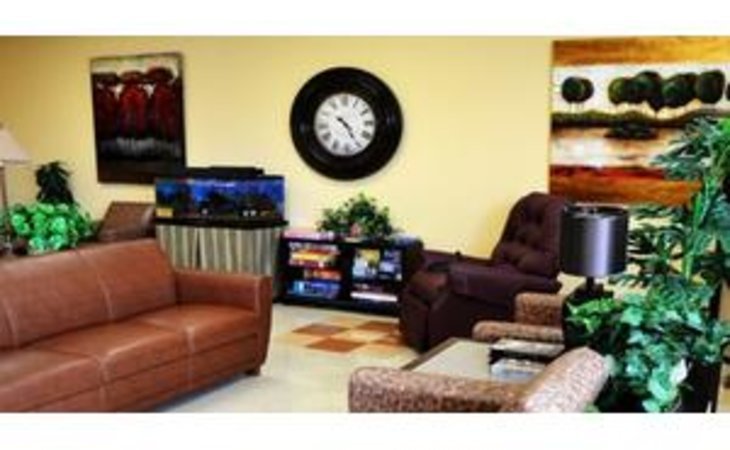 lawrence-hall-nursing-center-72476-11028_2