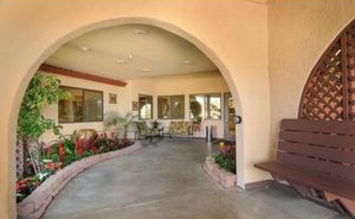 life-care-center-of-escondido-92025-11512_2