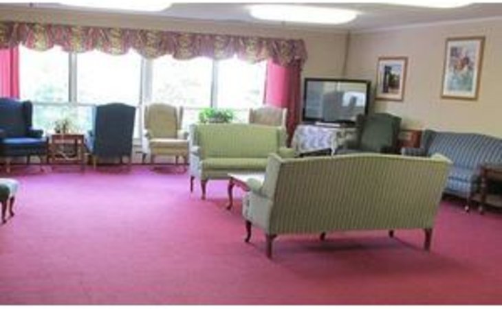 holiday-house-nursing-facility-05478-1173769_4