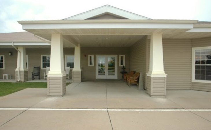 windsor-manor-vinton-52349-1176277_1
