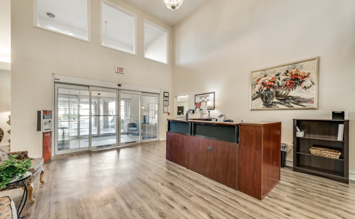 holiday-whiterock-court-75238-1201759_4