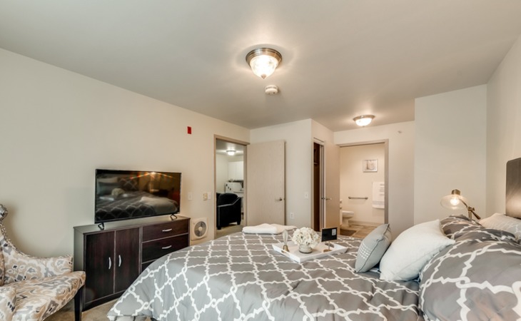 holiday-whiterock-court-75238-1201759_7