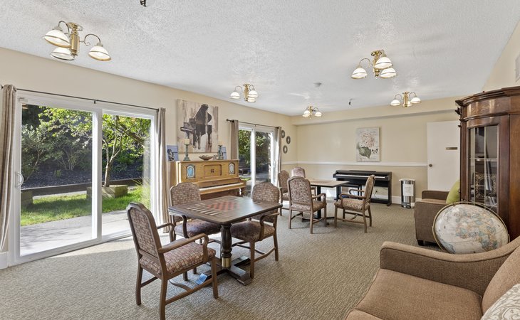 serra-highlands-senior-living-94015-1201800_11