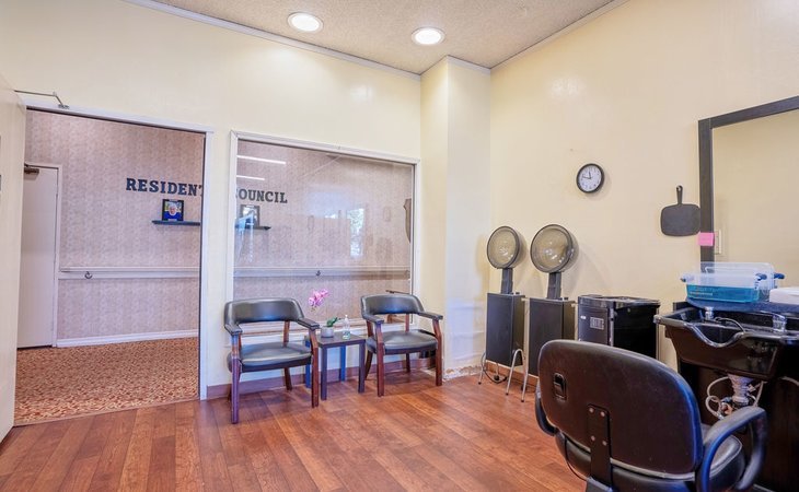 west-park-senior-living-91773-1201855_10