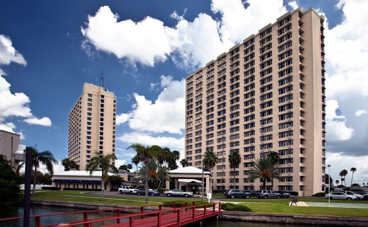 the-fountains-at-boca-ciega-bay-33707-1202144_2
