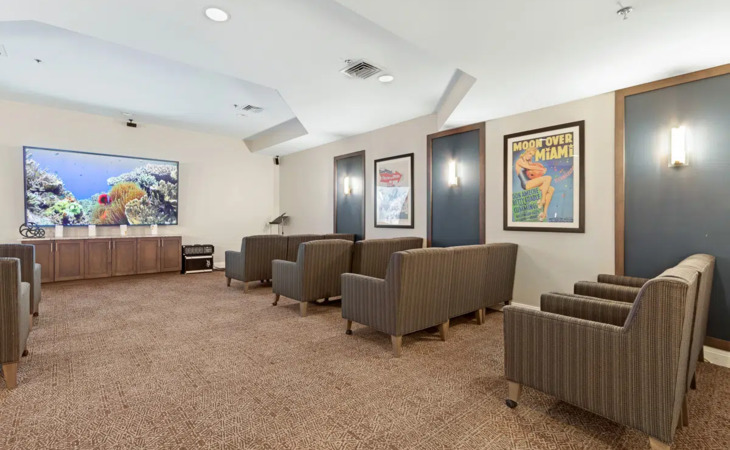 oasis-living-quarters-33309-1202217_2