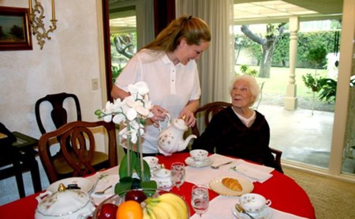 golden-years-home-care-91786-1207112_3
