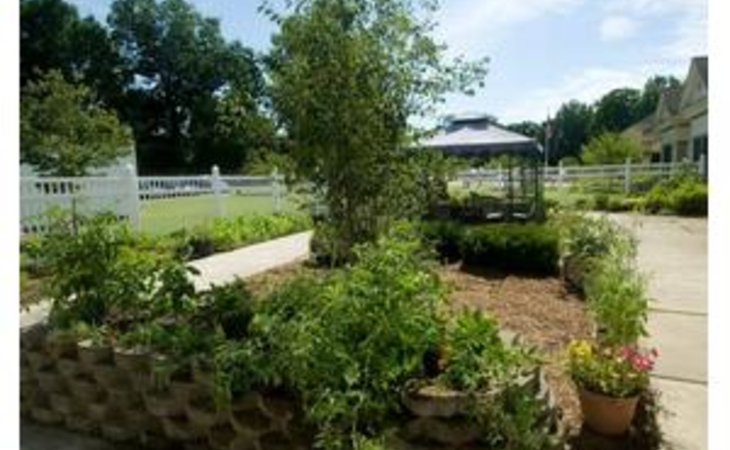 douglas-manor-06280-1208057_3