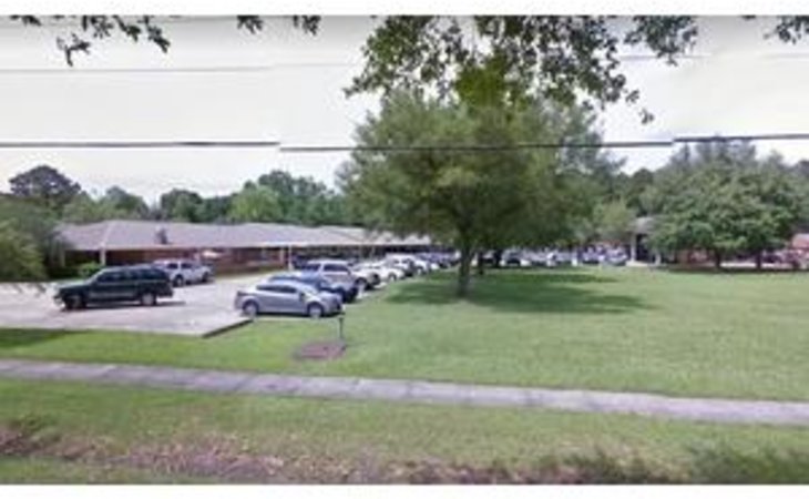 courtyard-manor-nurse-care-center-assisted-liv-70507-1209055_2