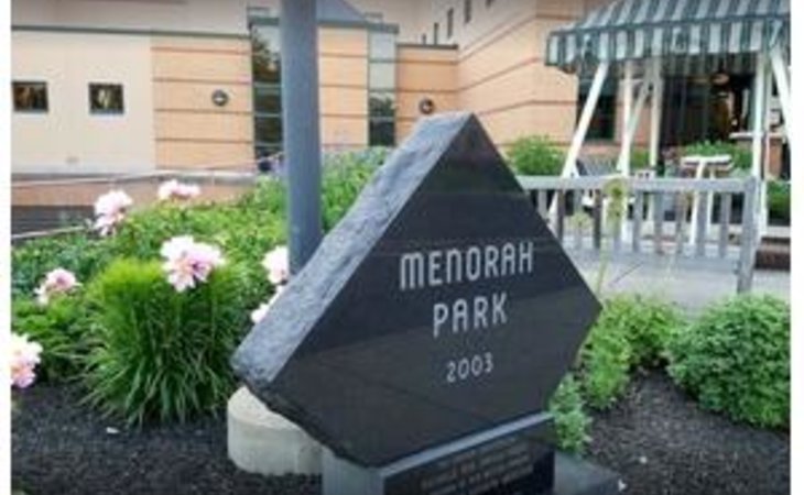 menorah-park-of-cny-13214-1210277_2