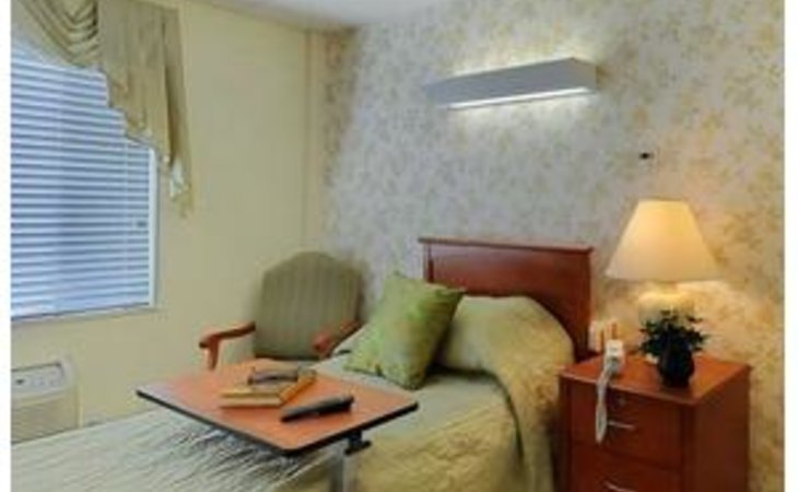 the-pines-at-glens-falls-center-for-nursing-and-rehabilitation-12801-1210301_10