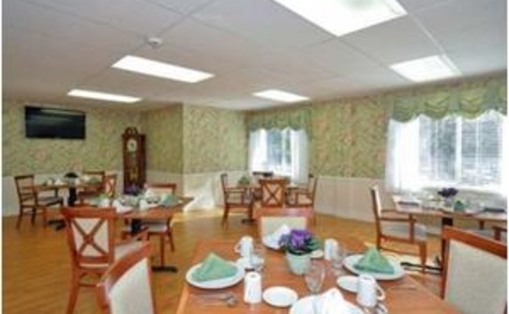 the-pines-at-glens-falls-center-for-nursing-and-rehabilitation-12801-1210301_4