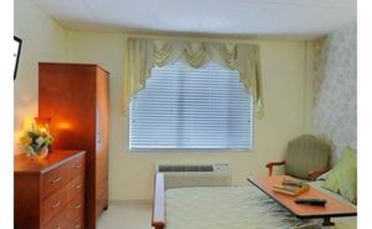 the-pines-at-glens-falls-center-for-nursing-and-rehabilitation-12801-1210301_8