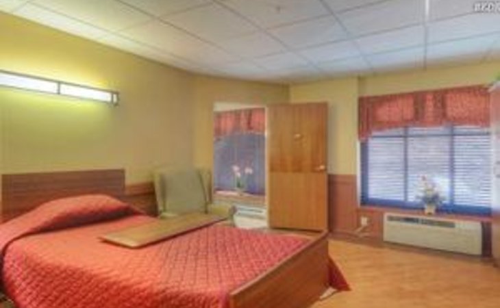 chester-valley-rehab-and-nursing-center-19355-1210627_11