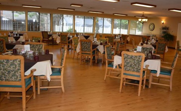 east-lake-nursing-rehabilitation-center-46514-12129_2