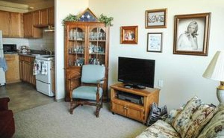 hover-manor-senior-apartments-80503-1218913_12