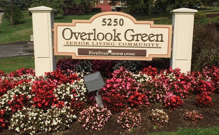 overlook-green-15236-1220796_2