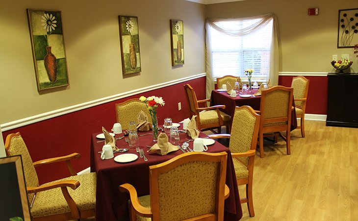 carriage-house-senior-living-community-27455-1221921_3