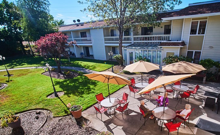 northridge-senior-living-97504-1223020_2