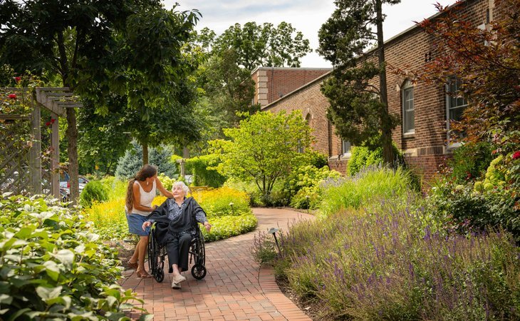 caledonia-senior-living-memory-care-60546-1224857_12