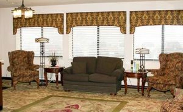 life-care-center-of-evergreen-80439-1227630_2