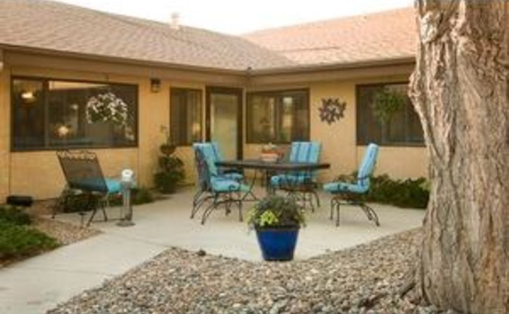 university-park-care-center-81001-1227640_4