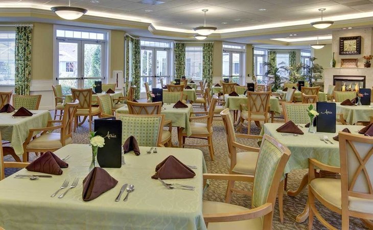 lady-lake-senior-living-32159-1229664_3