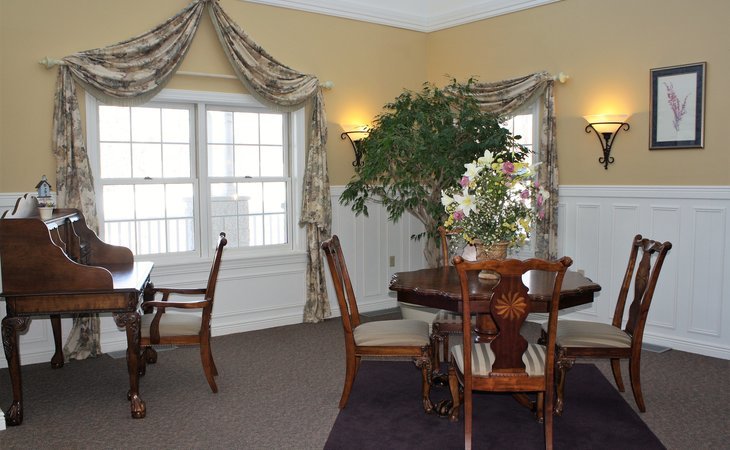 heatherwood-assisted-living-memory-care-54701-1229731_7