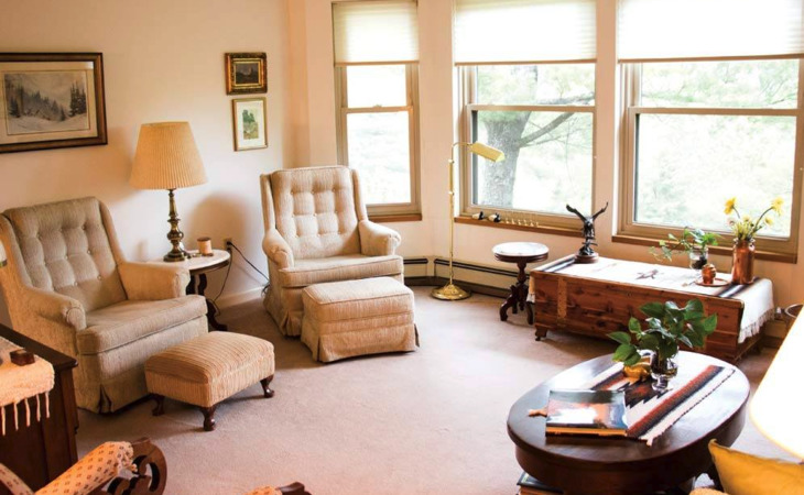 mount-royal-pines-iii-55803-1231037_2