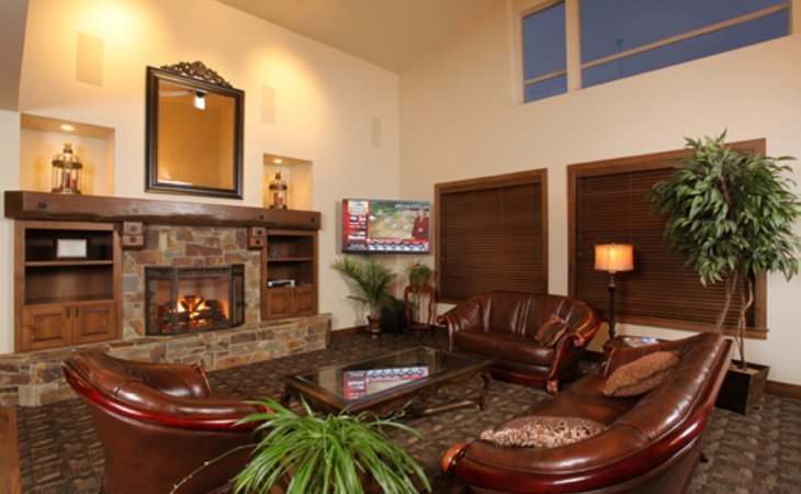 the-lodge-at-riverside-harbor-83854-1231522_3