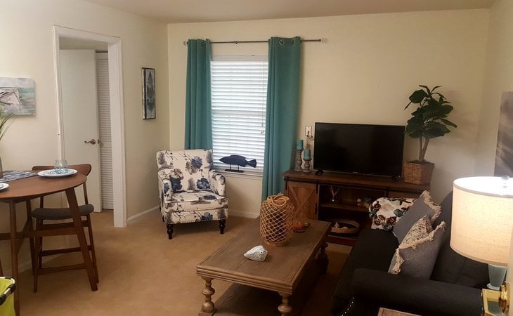 pacifica-senior-living-woodmont-32303-1232043_4