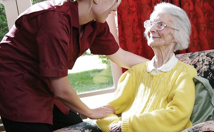caretaker-home-care-services-45840-1232585_2