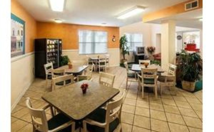 lexington-club-at-renaissance-square-33756-1233576_2