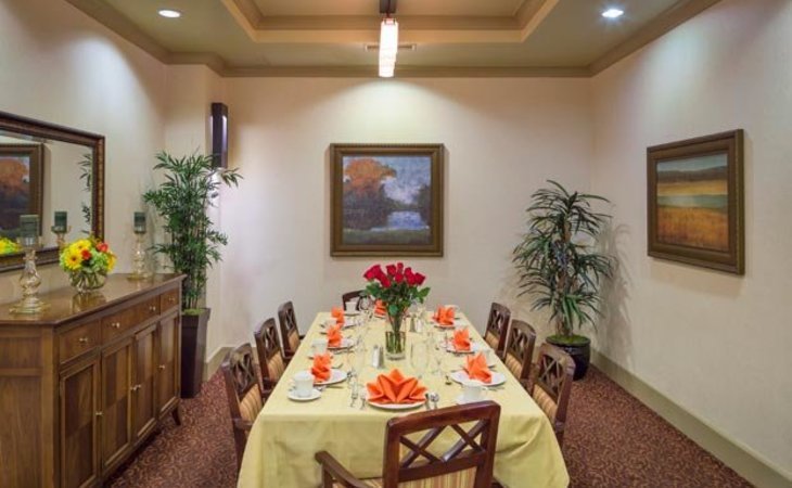 atria-tarzana-91356-1234098_3