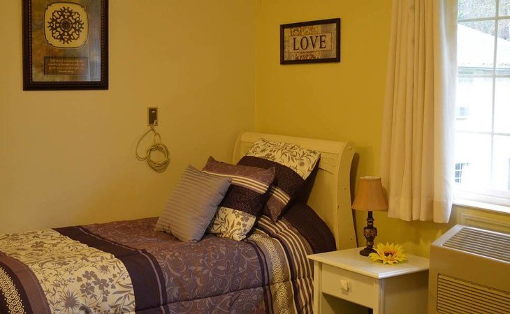 cascade-valley-senior-living-98223-1234654_4