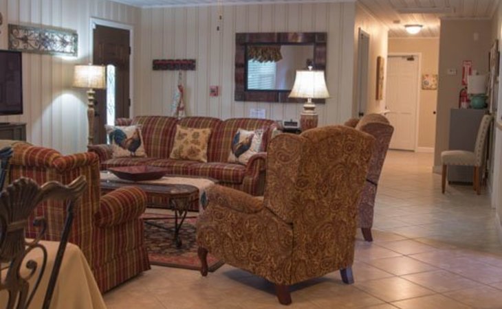 azalea-oaks-place-assisted-living-closed-33566-1236279_7