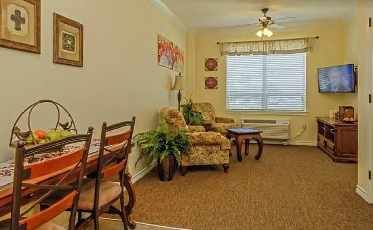 midtowne-assisted-living-and-memory-care-76065-1236714_5