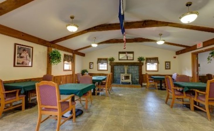 pine-rock-manor-03278-1237214_3