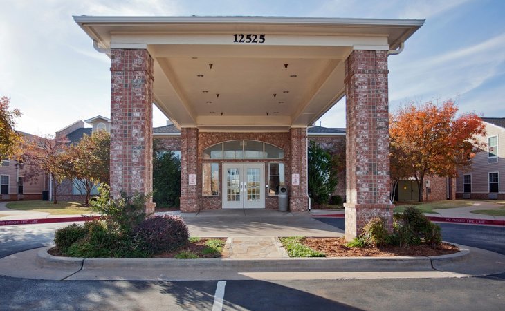 lionwood-senior-living-73120-1237633_1
