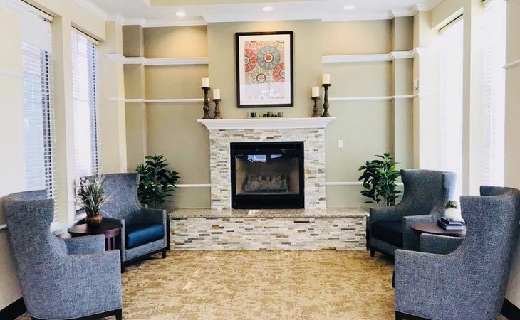 lionwood-senior-living-73120-1237633_2