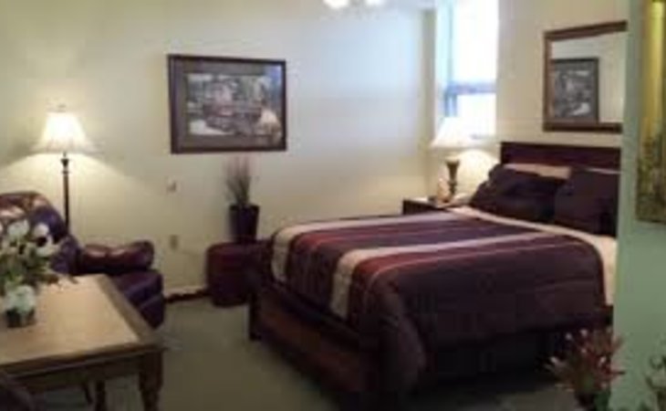 homelife-in-the-gardens-70115-1238039_3