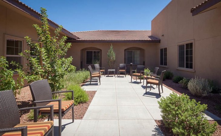 white-cliffs-senior-living-86409-1240143_3