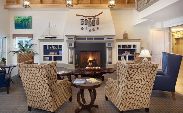 american-house-stuart-lodge-34994-1240837_5