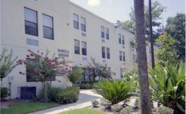 magnolia-gardens-34293-1242510_2