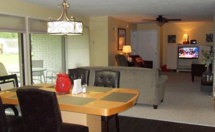 sugarbush-house-5-48532-1242571_2