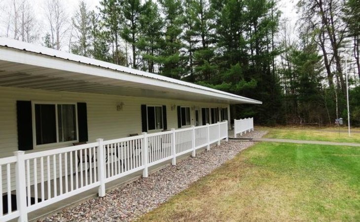 country-terrace-of-wisconsin-in-rhinelander-54501-1242830_1