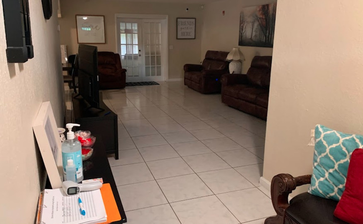 divine-manor-alf-34744-1243182_3